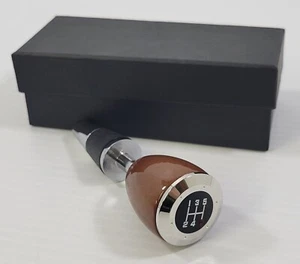 *C2) True Fabrications 5 Speed Manual Automotive Gear Shift Wine Bottle Stopper - Picture 1 of 7