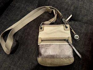 The SAK Pebbled Leather Crossbody Bag Metallic Handbag Small Purse - Picture 1 of 2