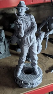 Estatua de resina Freddy Krueger 15" - Imagen 1 de 5