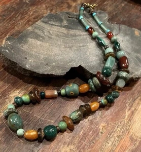 Türkis, Bernstein und mehr Perlenkette - Bild 1 von 9
