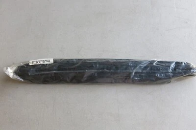 OEM BMW Right Window Channel Guide Rail E38 740i 1995-2001 (51328125762) - Image 1 of 2