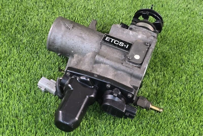 Cuerpo del acelerador de inyección de combustible Lexus GS300 IS300 2000-2004 22030-46210 OEM JDM Foto 1 de 4