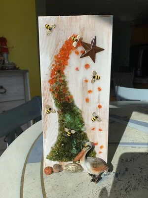 Arte de árbol de resina de vidrio Pelican para decoración del hogar 12,5”x5,5”x1,5” Foto 1 de 4