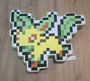 RARO Eevee Pixel Collection LEAFEON Peluche Pokemon Centro Original Almohada Digital - Imagen 1 de 4