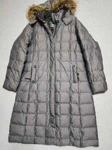 Chaqueta acolchada para mujer Woolrich de plumón de ganso negra grande de piel sintética con capucha con cremallera - Imagen 1 de 17