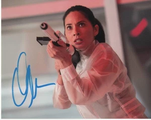 OLIVIA MUNN SIGNED AUTOGRAPHED 8X10 PHOTO - SEXY STUNNER, X-MEN PSYLOCKE - Picture 1 of 2