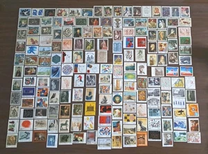 France Lot De 177 Timbres Tableaux Des Années 1960 À 2000 /Neuf** ( Côte 400€ ) - Picture 1 of 5