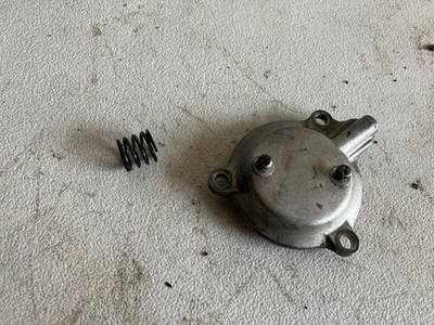 1986 Honda ATC 250ES 250 es Big Red Oil Filter Cover OEM 86 001 - Image 1 of 4