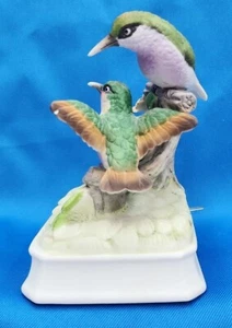 Gorham Hummingbirds Porcelain Figurine Music Box As Time Goes By Casablanca - Picture 1 of 5