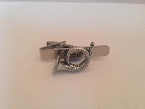 C22 Hunting Horn    English Pewter emblem on a Tie Clip 4cm long - Picture 1 of 1