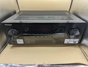Pioneer VSX-822-K 5.1 Channel Network AV Home Receiver HDMI FOR PARTS POWERS ON! - Picture 1 of 8
