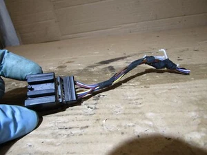 VW Volkswagen Golf Mk5 left front door wiring loom harness connector plug r - Picture 1 of 4