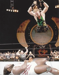 ROB VAN DAM vs MARK HENRY 8X10 PHOTO WRESTLING PICTURE WWF COLOR - Picture 1 of 1