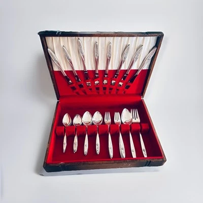 Oneida Community Morning Rose Silverplate flatware Set - 35 Piece - Service 8 - Image 1 of 4