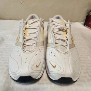 Nike FCS Womens White w Gold Trim Running Shoes 318682-111 Size 7.5 - Picture 1 of 9