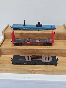 Lionel HO Scale Operating Helicopter Car  And Others Army Cars Lot For Parts  - Picture 1 of 5