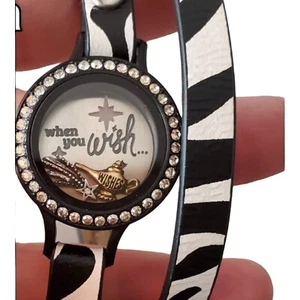 Origami Owl Black & White Wrap Locket & 6-7 1/4 Leather Wrap Bracelet "New"+ - Picture 1 of 4