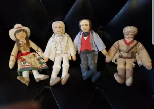 Vtg Hallmark Annie Oakley, Mark Twain, Davy Crockett, P.T Barnum 7" Cloth Dolls - Picture 1 of 5