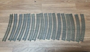 Atlas HO Scale #33 18" Radius Curve - Lot of 18 Track Sections 9" Long - Picture 1 of 5