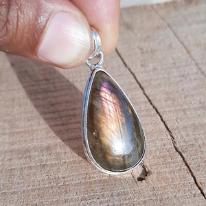 Joyería colgante de plata de ley 925 con piedras preciosas de labradorita púrpura de 2" - Imagen 1 de 7