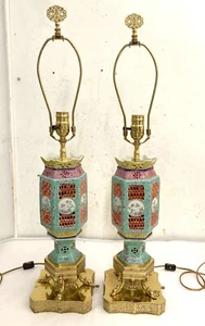 Paar antike chinesische Kerzenlaternen montiert als Lampen Famille Rose - Bild 1 von 13