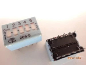 DIP Switch SPST 100mA Through Hole, Chose from 4-Way or 5-Way, Pack size is 3 - Picture 1 of 6