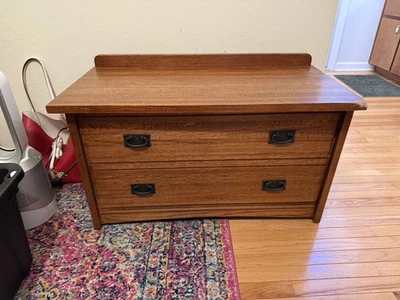 Cofre de roble Foto 1 de 3