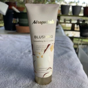 Aeropostale errötende glättende Körperlotion 6,8 Oz. ~ schwer zu finden. - Bild 1 von 3