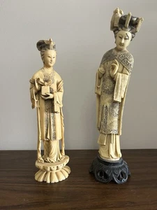 Estatuas asiáticas vintage de resina - emperatriz femenina y portadora de regalos, lote de exhibición - Imagen 1 de 12
