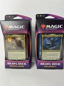 2x Brawl Deck: Knights' Charge And Wild Bounty Throne of Eldraine Nuovissimo - Foto 1 di 2