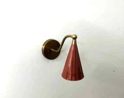 1 Aplique de Latón Tono Rojo Claro Mediados de Siglo Moderno Estilo Stilnovo Latón Crudo Handm Foto 1 de 4