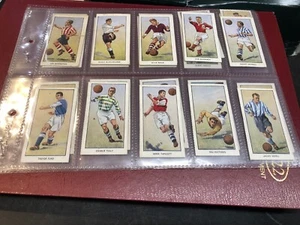 THOMSON 1955 FAMOSO FUTBOLISTAS CONJUNTO DE FÚTBOL AMERICANO JOHN CHARLES DON REVIE BILL WRIGHT - Imagen 1 de 6