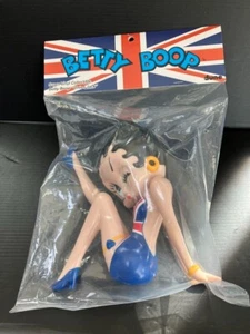 Betty Boop Union Jack soft vinyl Figurine Dune Made in Japan Rare - Picture 1 of 6