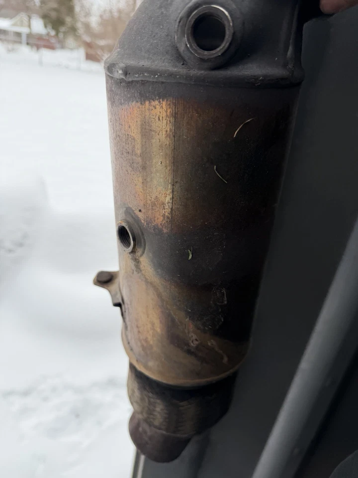 Conversor catalítico 2011-2016 BMW 535i fabricante de equipamento original - Imagem 1 de 4