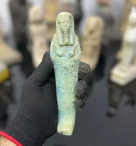 Shabti Statue: Ancient Egyptian Figurine for the Afterlife and Burial Rituals - Picture 1 of 7