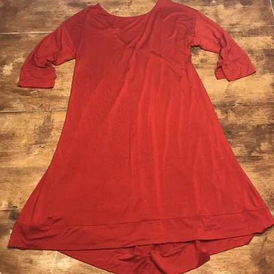 Three Dots Red V Dip Back 3/4 Sleeves Pleat Small  - Image 1 of 4