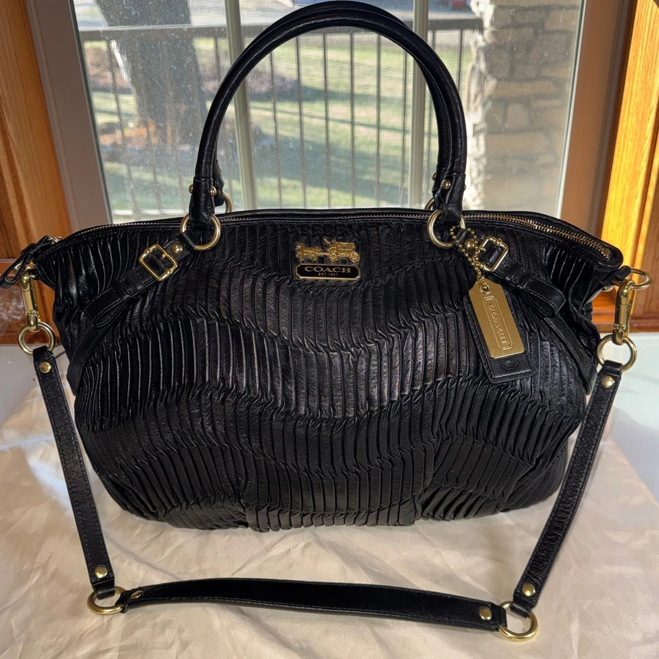 BOLSO DE MANO COACH 16264 MADISON GRANDE SOPHIA NEGRO USADO EN EXCELENTE ESTADO Foto 1 de 4