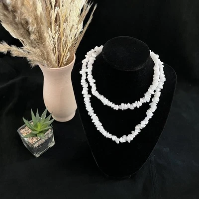 Necklace Polished Agate White Stones Gold Clasp 30" Long VTG Retro Boho - Image 1 of 4