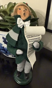 Byers Choice Teen Boy Caroler Sheet Music Green Coat 10" Traditional Child 2001 - Picture 1 of 4