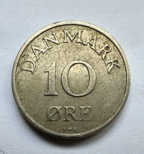 1955 Denmark 10 Ore Copper-Nickel Coin KM#841.1 - Picture 1 of 4