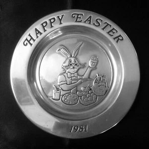Wilton Armetale 1981 Happy Easter Plate 7.5 Inch Bunny Rabbit Coloring Eggs - Picture 1 of 4