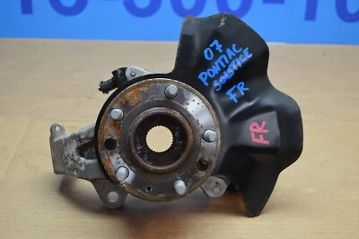 2007 PONTIAC SOLSTICE FRONT PASSENGER SIDE SPINDLE KNUCKLE WHEEL HUB 15831427 - Image 1 of 4