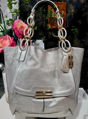 Coach Metallic Tan/Gold Satchel Pinnacle Shopper Fawn Leather Tote Bag Purse  - Image 1 of 4