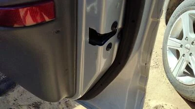 98-02 Oldsmobile Intrigue Pasajero Puerta Delantera Derecha Pestillo Con Varillas/Cables Fabricante Original Foto 1 de 4