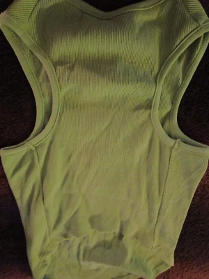 Camisa sin mangas informal verde loro canino perro cachorro camisa básica acanalada tanque grande Foto 1 de 4