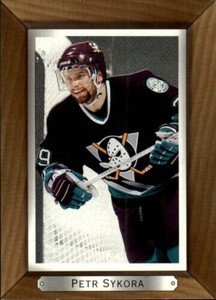 B1317- 2003-04 Beehive Hk Card #s 1-250 +Rookies -You Pick- 10+ FREE US SHIP