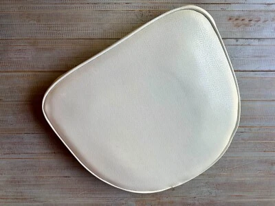 Cojín de asiento de repuesto para silla cascada Lucite vintage blanco Foto 1 de 4