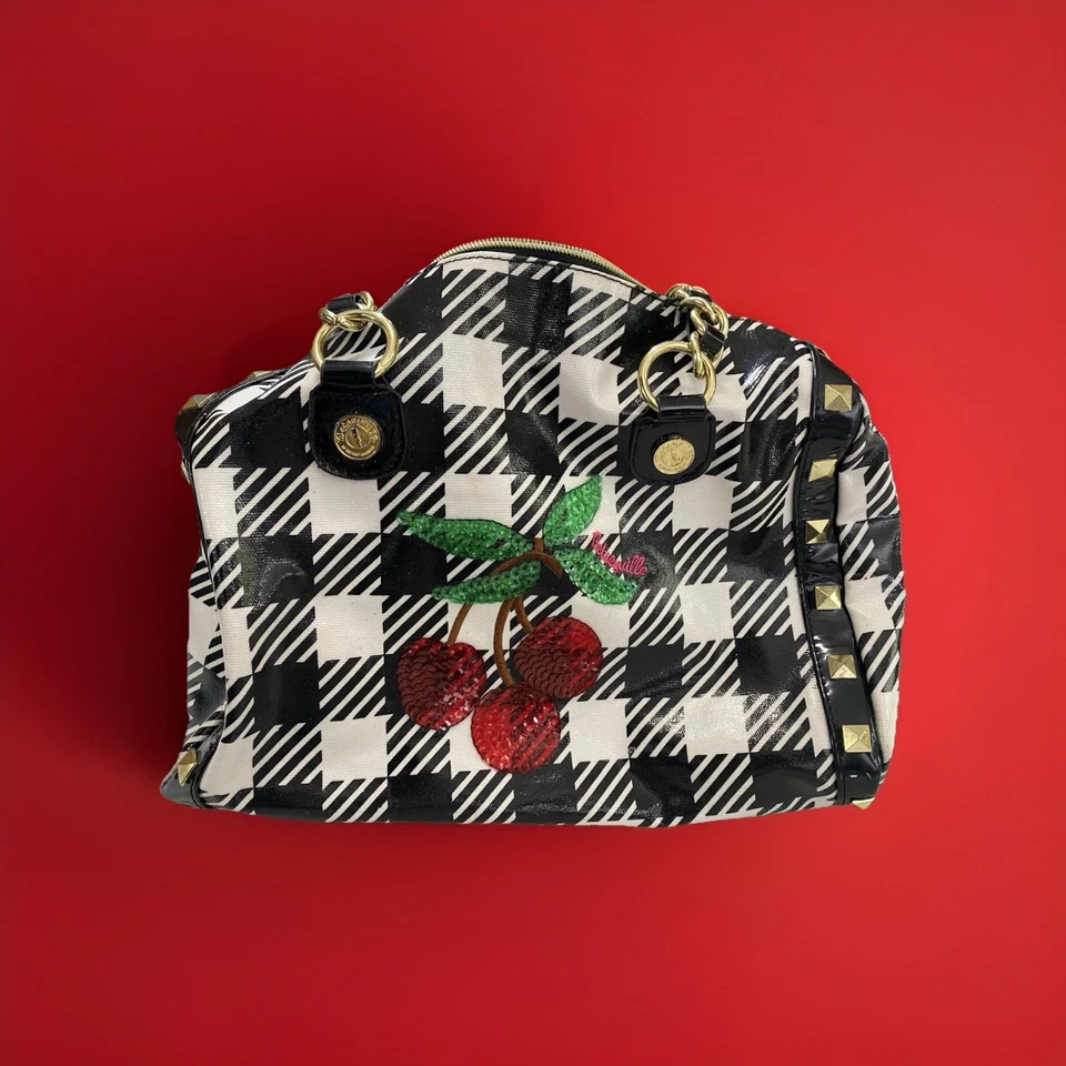 Bolso de Mano Betseyville by Betsey Cereza Rockabilly Dopamina Loco Ecléctico Único Foto 1 de 4