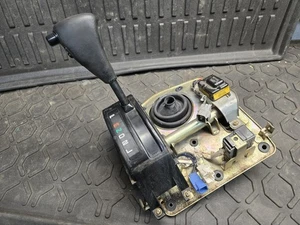 1990-1997 Lexus LX450 Toyota Land Cruiser FZJ80 Auto TRANSMISSION SHIFTER UNIT - Picture 1 of 16