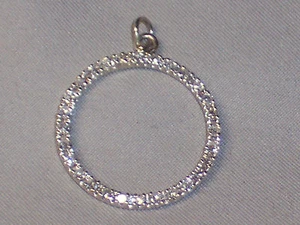 14K WHITE GOLD .28 CARAT TW DIAMOND CIRCLE PENDANT - 7/8 INCH IN DIAMETER - Picture 1 of 3